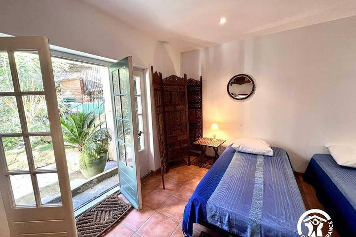 Location de vacances pour 8 personnes, avec jardin à Fraissé-des-Corbières - 3