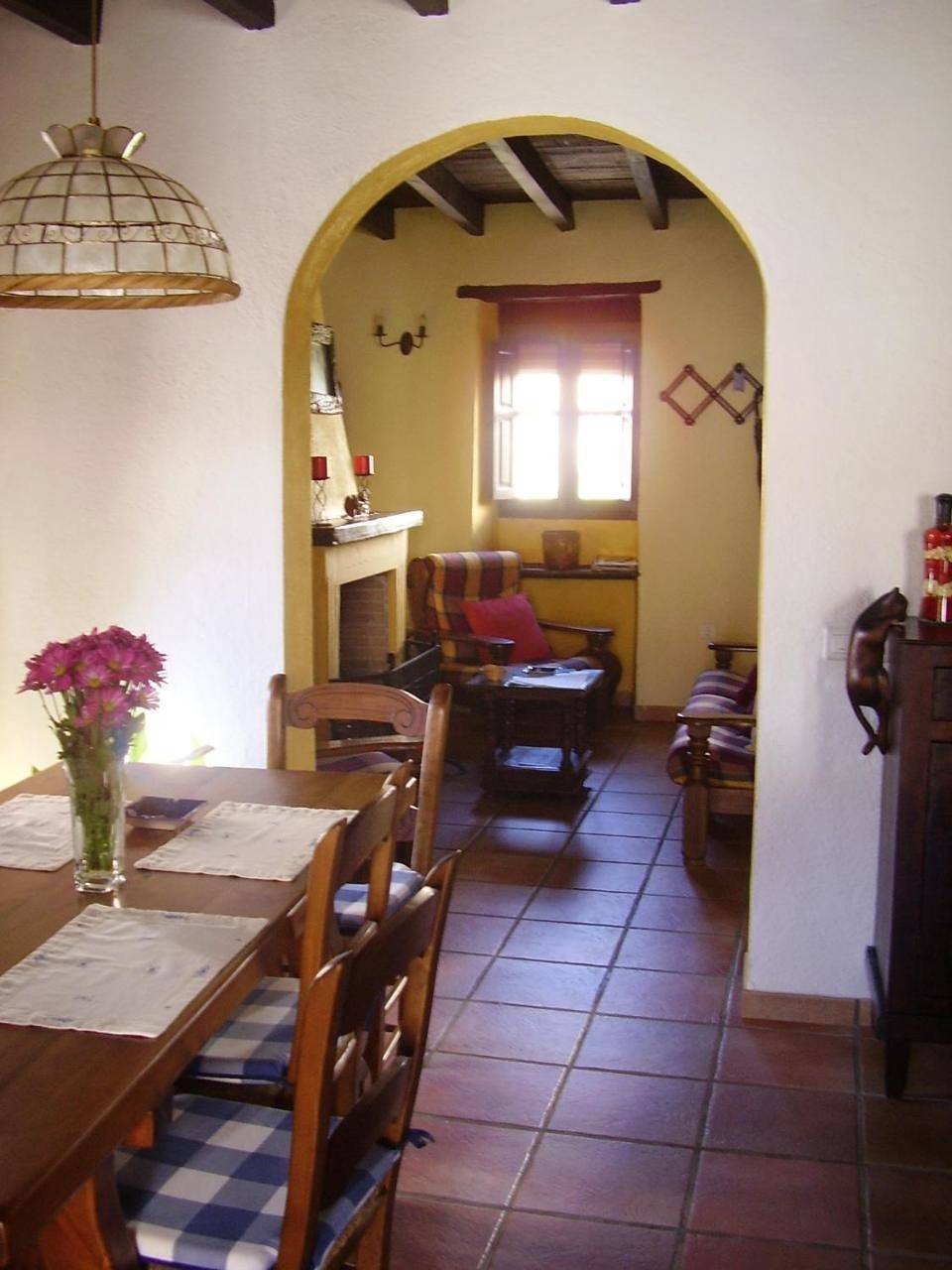 Three-Bedroom House in Parauta, Province de Málaga