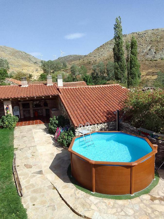 Casa rural para 6 personas, con jardín además de piscina y vistas en Comarca de Ávila - 2