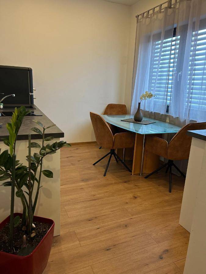 Ferienwohnung für 3 Personen, mit Whirlpool in Bad Schönborn