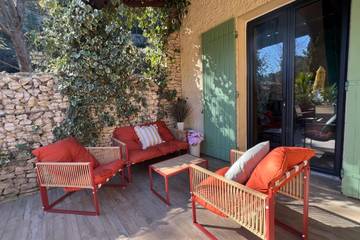 Maison De Vacances pour 6 Personnes dans Fontaine-de-Vaucluse, Provence, Photo 1