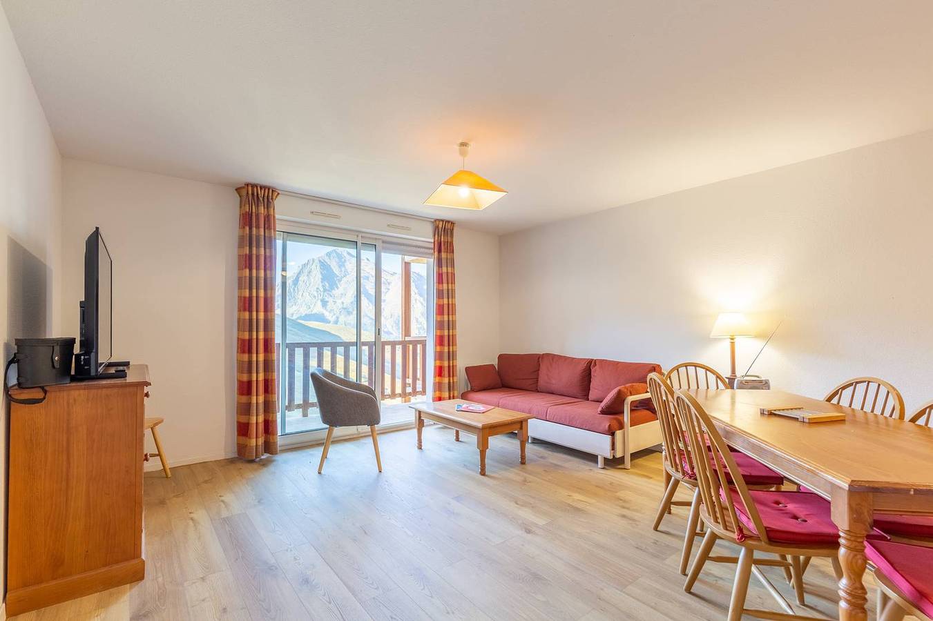 Appartement de vacances entier, Peyragudes Appartement 6 personnes Piscine in Peyragudes, Pyrénées