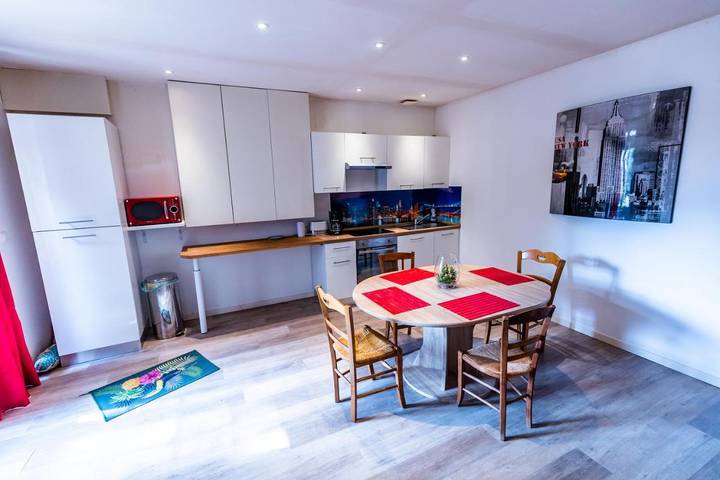 Location de vacances pour 6 personnes, avec terrasse, animaux acceptés à Cour-Cheverny - 3