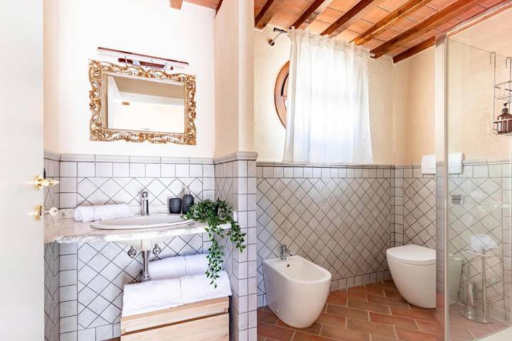 Location de vacances pour 4 personnes, avec terrasse dans San Giovanni alla Vena - 3