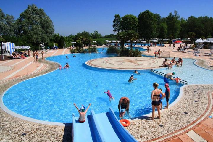 Camping für 6 Personen, mit Pool und Terrasse in Caorle - 3