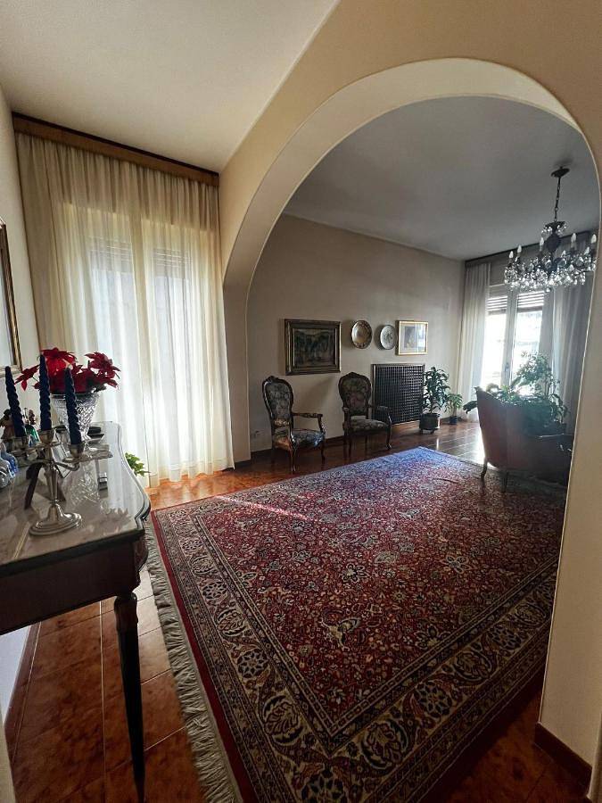 Dom dla 4 osób, z widok i taras, zwierzęta dozwolone w Pescara