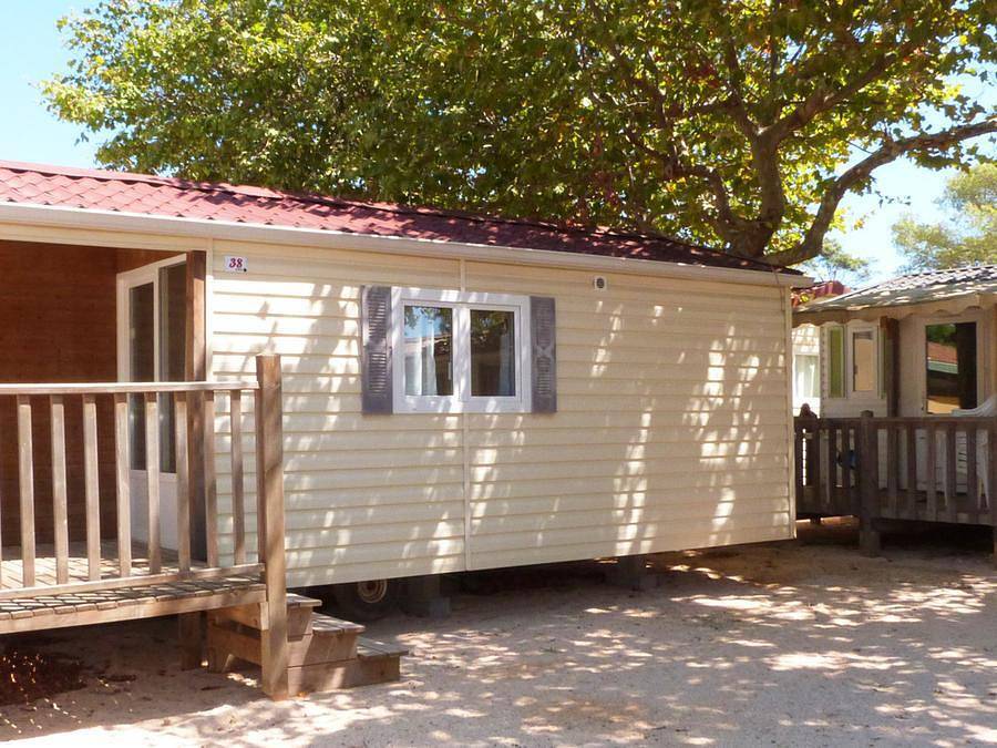 Camping Tikayan La Bergerie Plage - Mobilhome 4 personnes - Minnesota Eco in La Bergerie, Hyeres