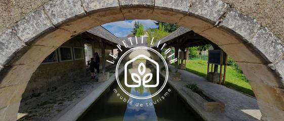 Gîte pour 4 personnes, avec piscine et jardin à Mayet (Sarthe)