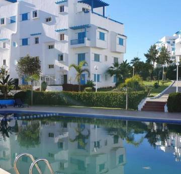 Gîte pour 5 personnes, avec piscine ainsi que jardin et jacuzzi dans Marina Smir