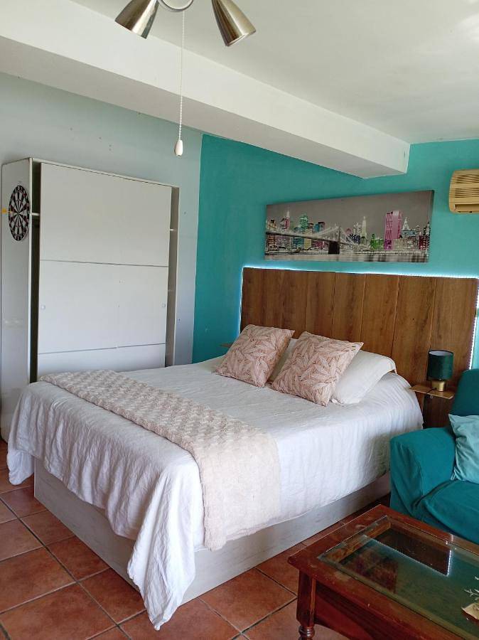 Casa de huéspuedes para 2 personas, con Terraza en Badalona