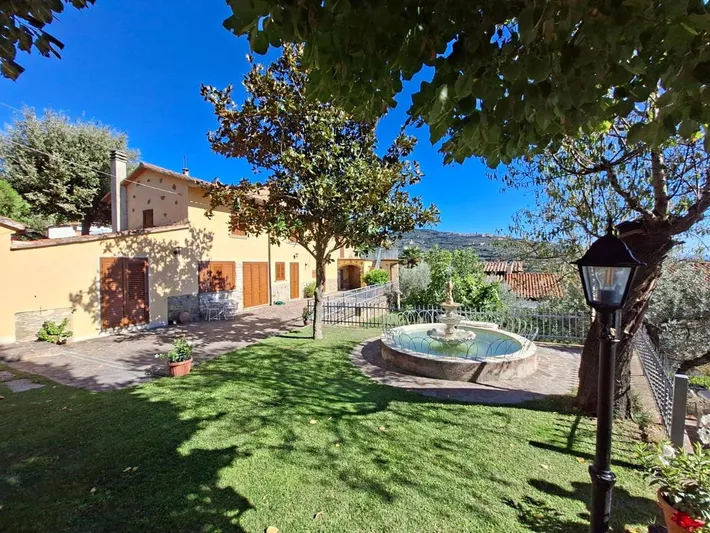 Bed and breakfast per 2 persone, con panorama e giardino nonché terrazza - 1