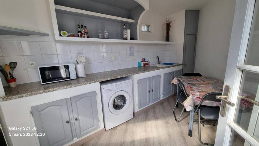 Gîte pour 4 personnes, avec terrasse ainsi que piscine et vue à La Valette-du-Var - 2