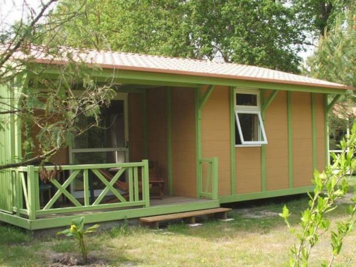 Chalet pour 6 personnes, avec piscine et terrasse, animaux acceptés