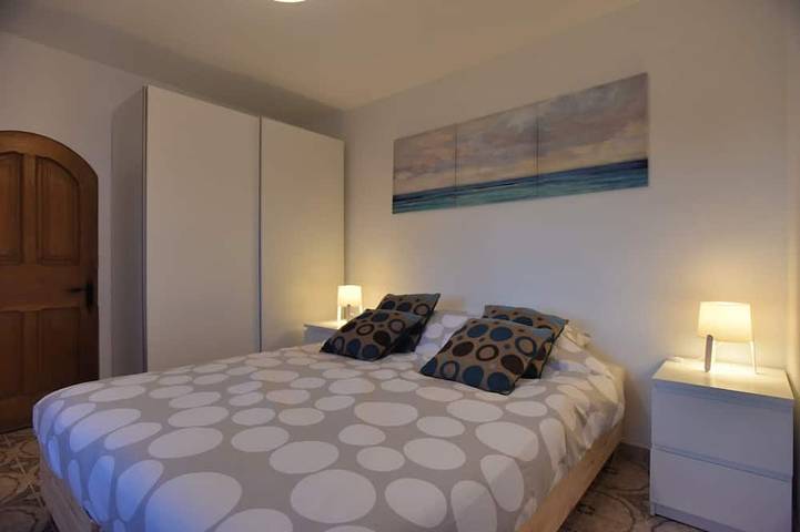 Gîte pour 3 personnes, avec jardin à Sainte-Croix-à-Lauze - 2