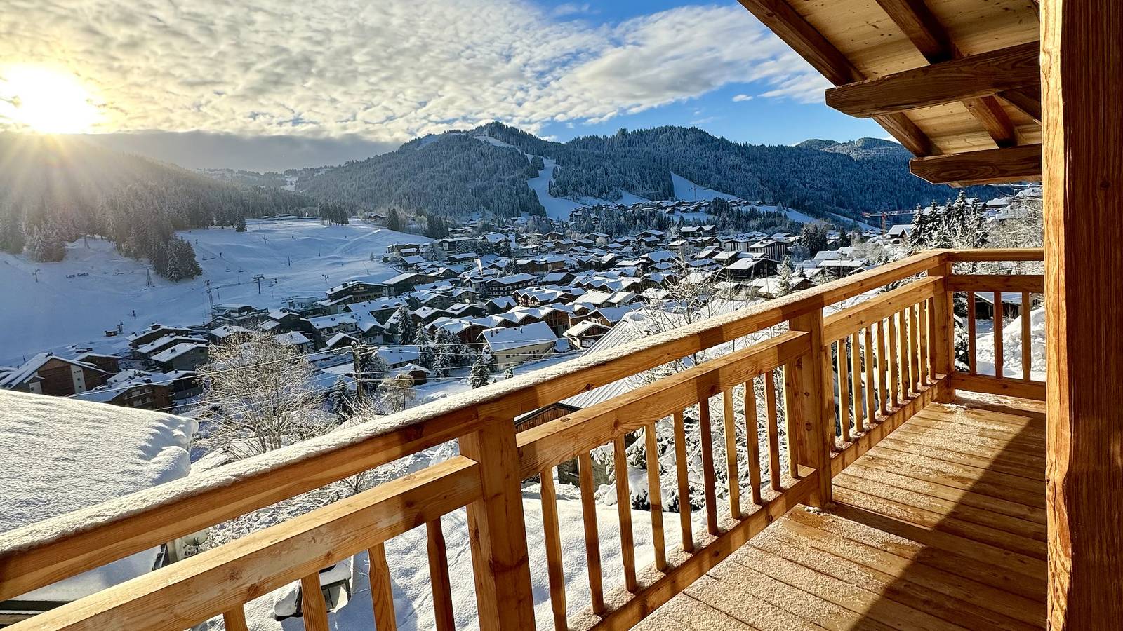 Chalet 'Casa Di Più - Les Gets' with Mountain View, Private Terrace and Wi-Fi in Les Gets, Les Portes du Soleil