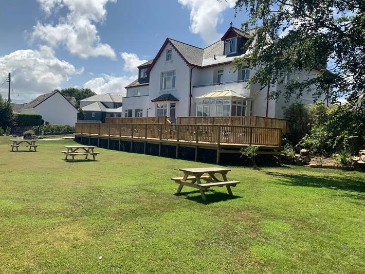 Bed and breakfast for 2 people, with Balcony and Terrace as well as Garden and View in Cornwall