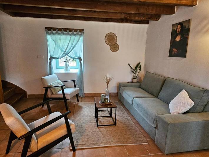 Location de vacances pour 6 personnes, avec vue ainsi que terrasse et jardin, animaux acceptés à Pionsat - 2
