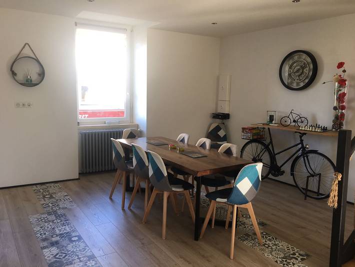 Gîte pour 9 personnes, avec sauna ainsi que jardin et terrasse