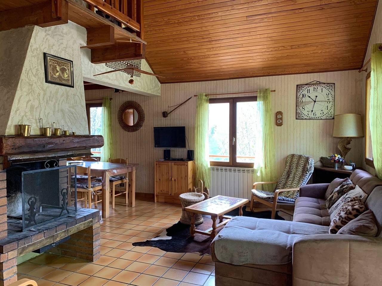 Chalet amplio 4/5 piezas, terraza, jardín, 8/10 personas, Pra Loup in Pra-Loup, Uvernet-Fours