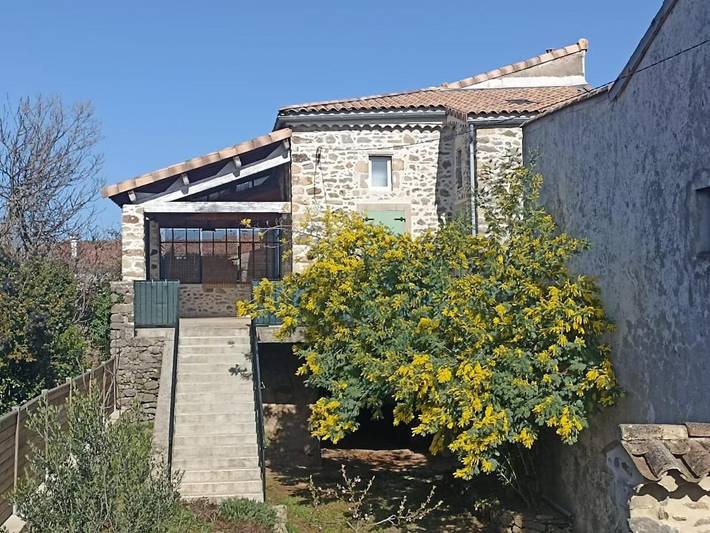 Location de vacances pour 8 personnes, avec jardin et terrasse à Laurac-en-Vivarais - 2