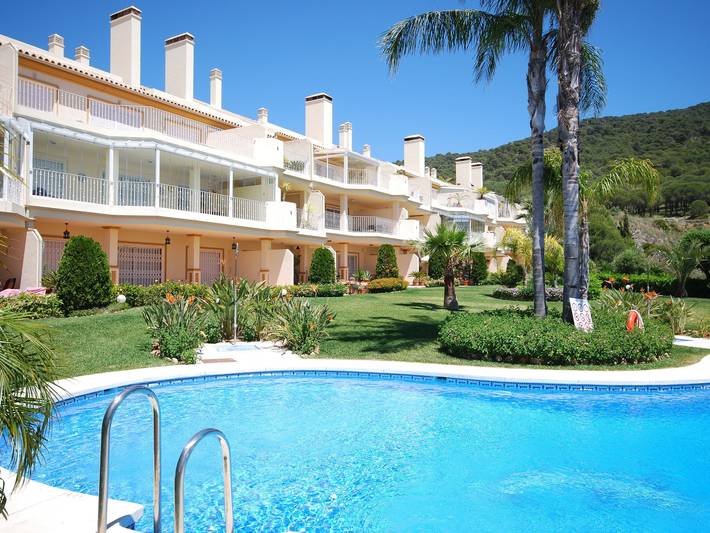 Gîte pour 4 personnes, avec Balcon ainsi que Jardin et Piscine à Alhaurín el Grande