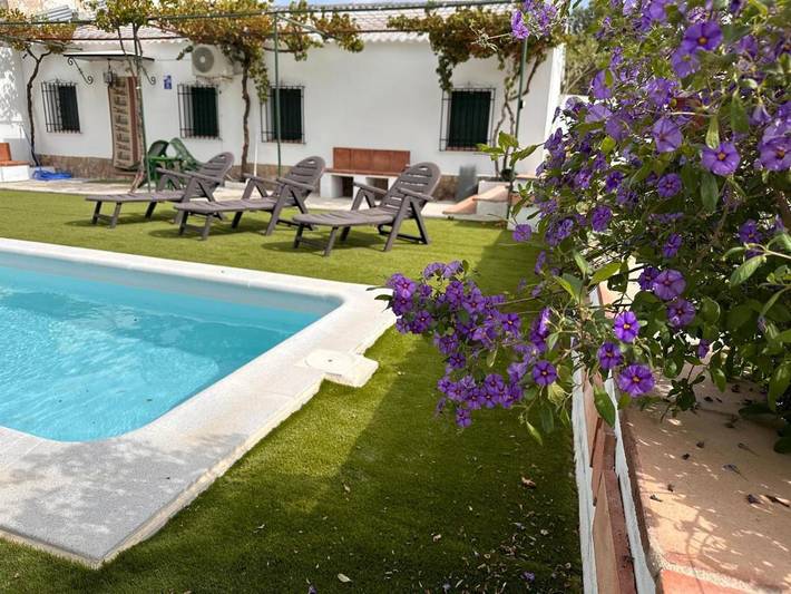 Casa de vacaciones para 6 personas, con vistas además de piscina y jardín, Se admiten mascotas - 1