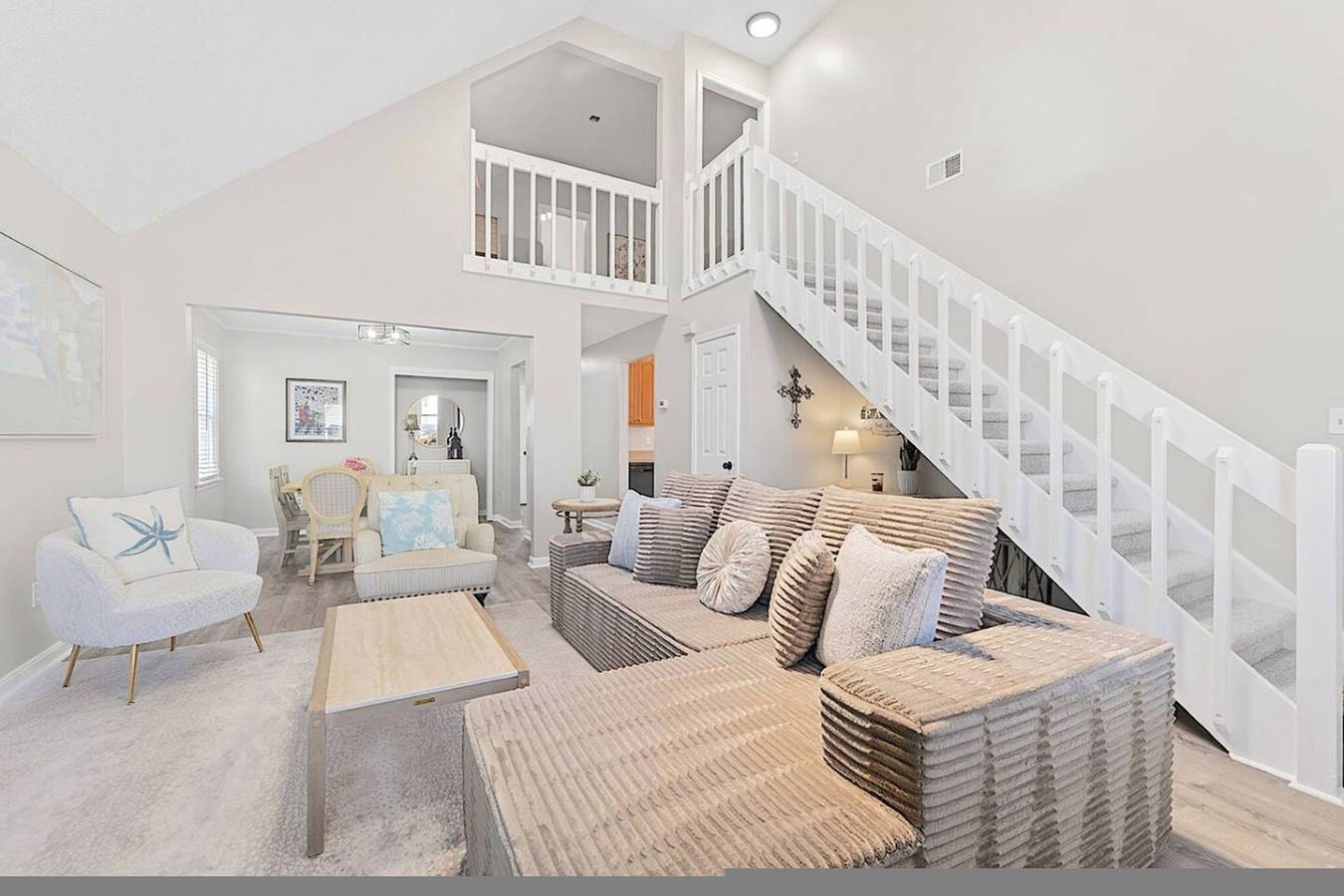Newly Renovated Vb Retreat | Comfort & Space Home in Virginia Beach