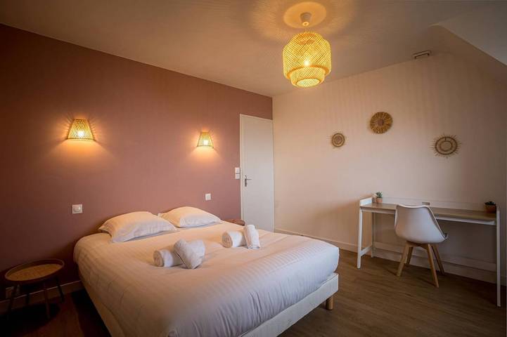 Ferienhaus für 10 Personen, mit Garten und Ausblick sowie Meerblick, kinderfreundlich in Frankreich - 4