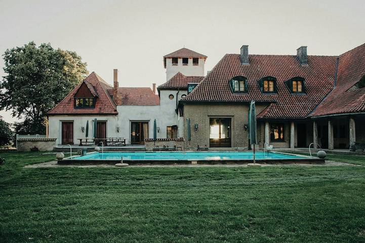 Ferienhaus für 14 Personen, mit Garten und Pool an der Müritz