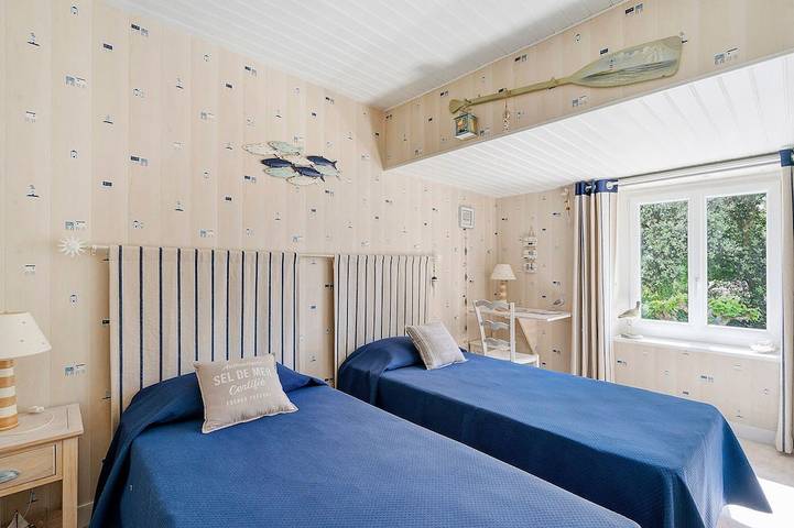 Chambre d’hôte pour 2 personnes, avec jardin à Pont-l'Abbé-d'Arnoult