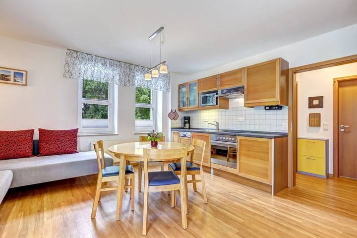 Ferienwohnung mit Meerblick für 4 Personen, mit Balkon