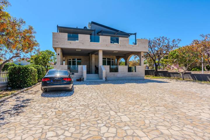 Smještaj za odmor za 4 osoba, s Balkon i Vrt u Dalmatinski otoci