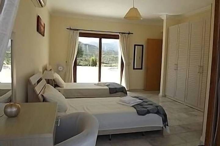 Bungalow für 10 Personen, mit Garten und Whirlpool auf Zypern - 2