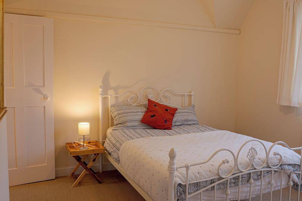 Charming farmhouse style cottage in Evington in Leicester, Heart of England