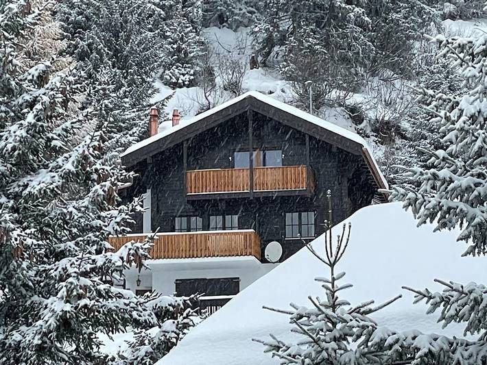 Hütte für 5 Personen, mit Balkon und Balkon/Terrasse in Bettmeralp