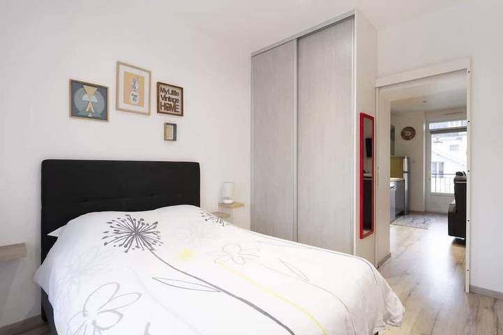 Entire apartment, Alain Delon in Vittel, Neufchâteau (France)