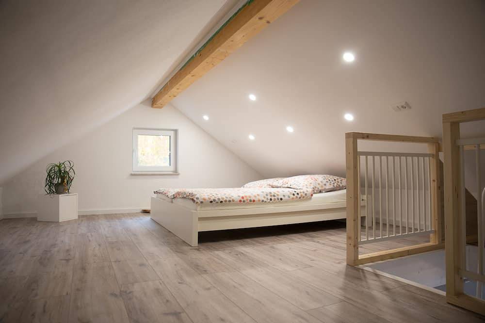 Ganze Wohnung, Moderne Neubau-Wohnung mit 35qm Dachterrasse + Kamin in Trossingen, Mittlerer Schwarzwald