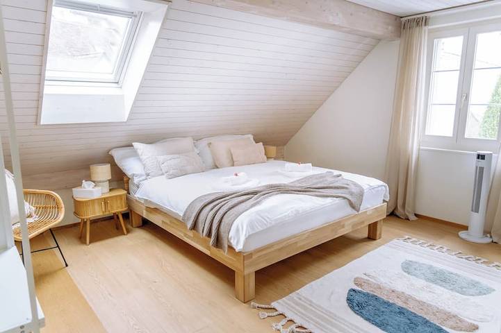 Apartamento entero, Soluna Stay | Lakefront Penthouse | Pilatus & Rigi view | Lucerne | Swiss Alps in Küssnacht am Rigi, Lago de los Cuatro Cantones
