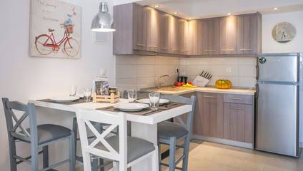 Ferienhaus für 4 Personen, mit Meerblick und Balkon sowie Pool und Garten in Chalkidiki