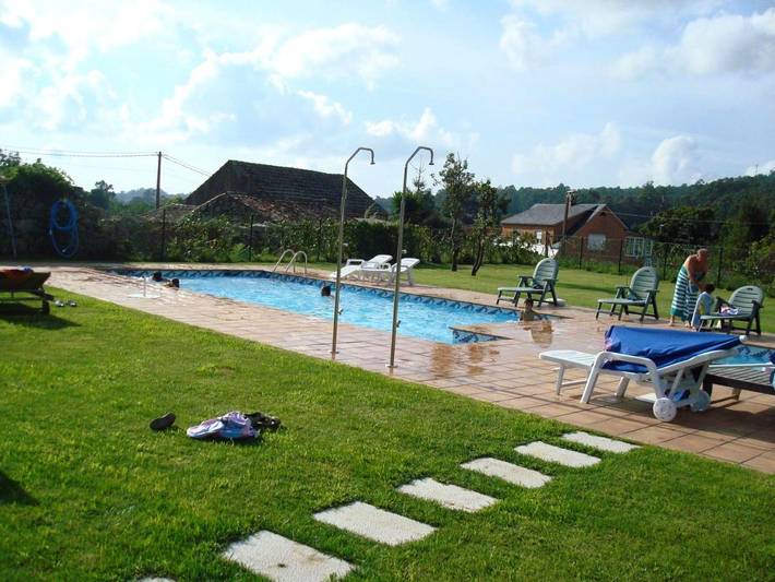 Casa rural para 4 personas, con Terraza además de Jardín y Piscina en Gondomar