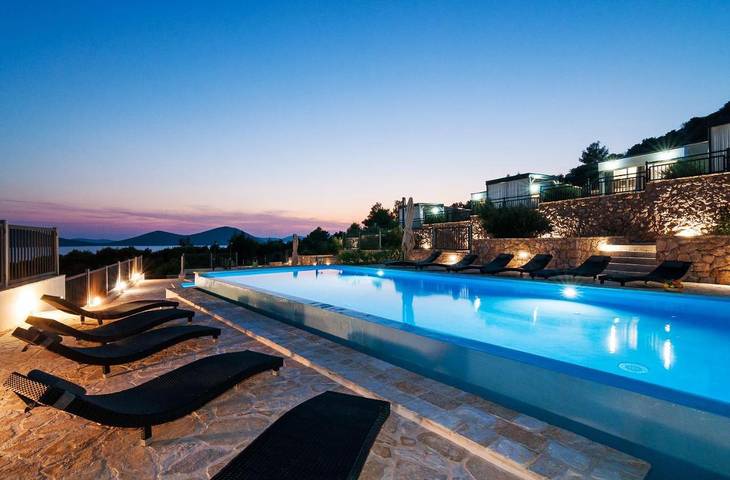 Camping für 5 Personen, mit Ausblick und Pool sowie Garten in Drage
