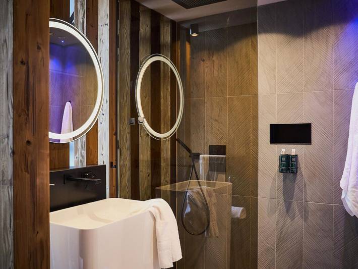 Ferienwohnung für 4 Personen, mit Terrasse und Sauna, kinderfreundlich in Leutasch