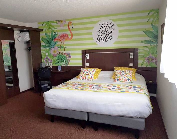 Hôtel pour 3 personnes, avec Terrasse et Jardin à Gradignan