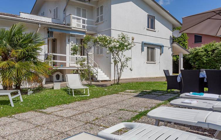 Ferienhaus für 8 Personen, mit Garten - 1