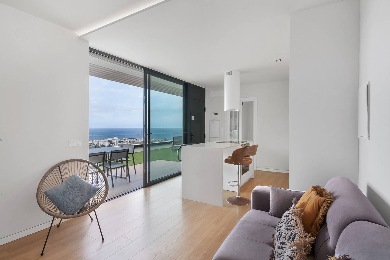 Apartamento entero, Vacaciones 'Suitme-Agaete' con vistas al mar, piscina compartida y Wi-Fi in El Turmán, Agaete