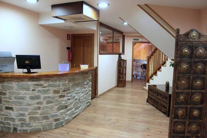 Hotel para 3 personas, con sauna además de vistas y jardín en El Bierzo - 4