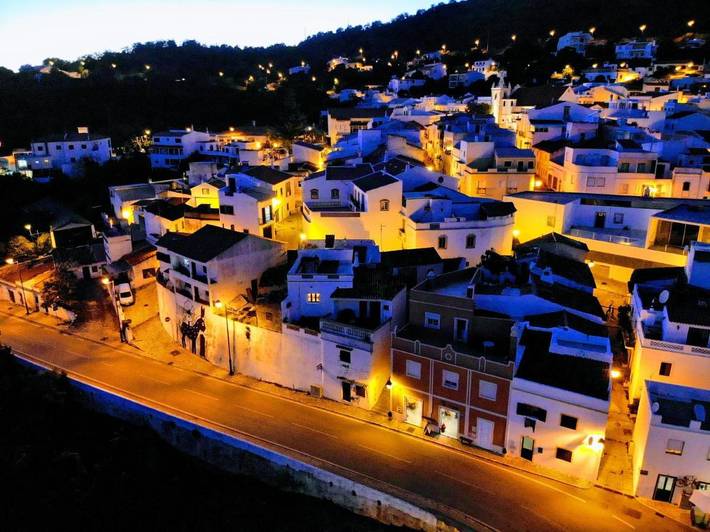 Location de vacances pour 11 personnes, avec balcon et vue dans Alte