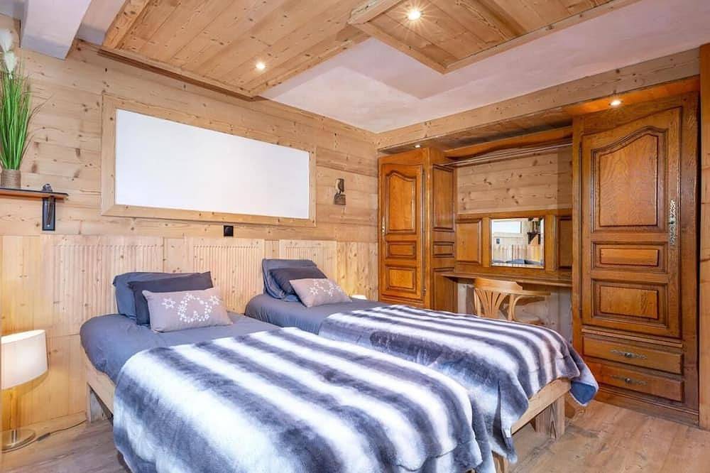 Landhaus, wifi, sauna, terrasse, balkon, kamin oder ofen für holz, parkmöglichkeiten, fernseher in Villaroger, Albertville und Umgebung