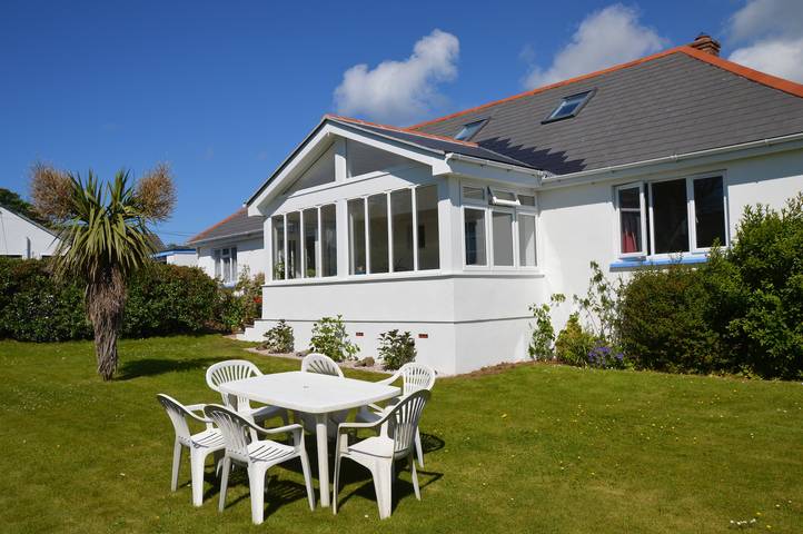 Holiday rental for 8 people, with Garden in The Lizard Peninsula