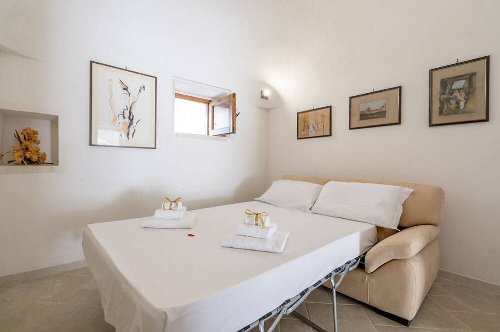 Appartement entier, Trulli Luna with veranda and parking in Martina Franca, Province de Taranto